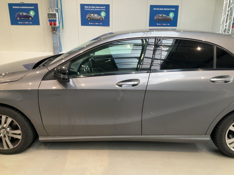 Mercedes-Benz A-Klasse A 180 BlueEfficiency Urban 2012 – снимка 4