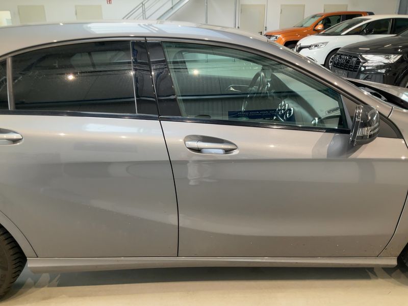 Mercedes-Benz A-Klasse A 180 BlueEfficiency Urban 2012 – снимка 10