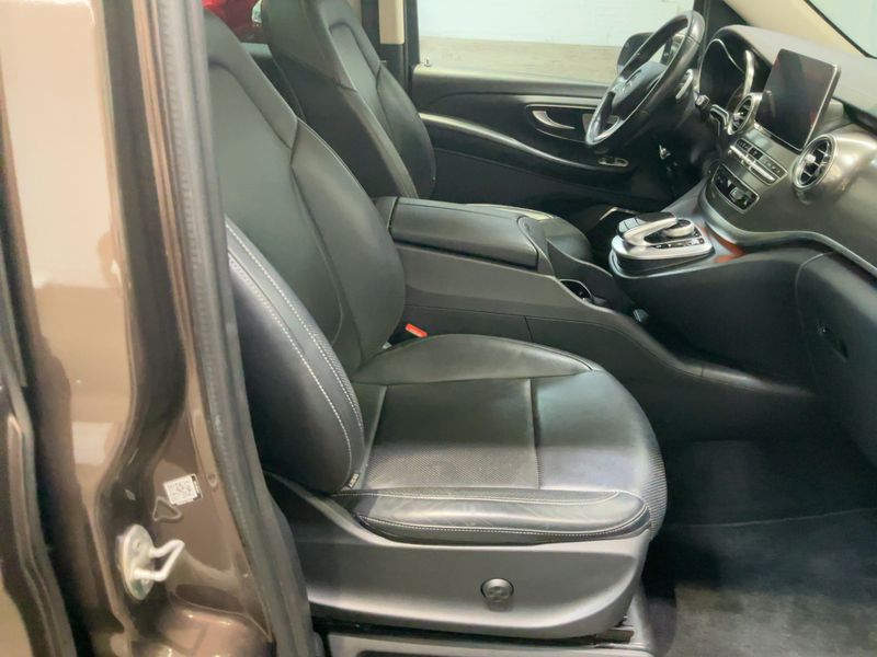 Mercedes-Benz V-Klasse V 250 d lang 4Matic Edition Exclusive 2017 – снимка 17