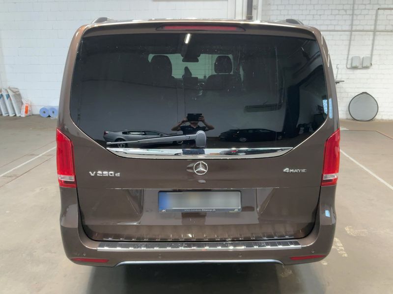 Mercedes-Benz V-Klasse V 250 d lang 4Matic Edition Exclusive 2017 – снимка 7