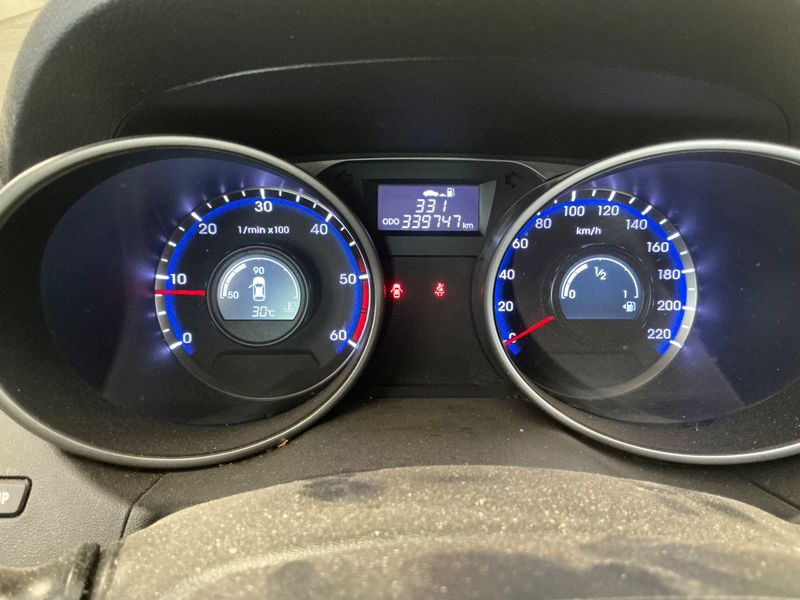 Hyundai ix35 1.7 CRDi Classic 2WD 2011 – снимка 4