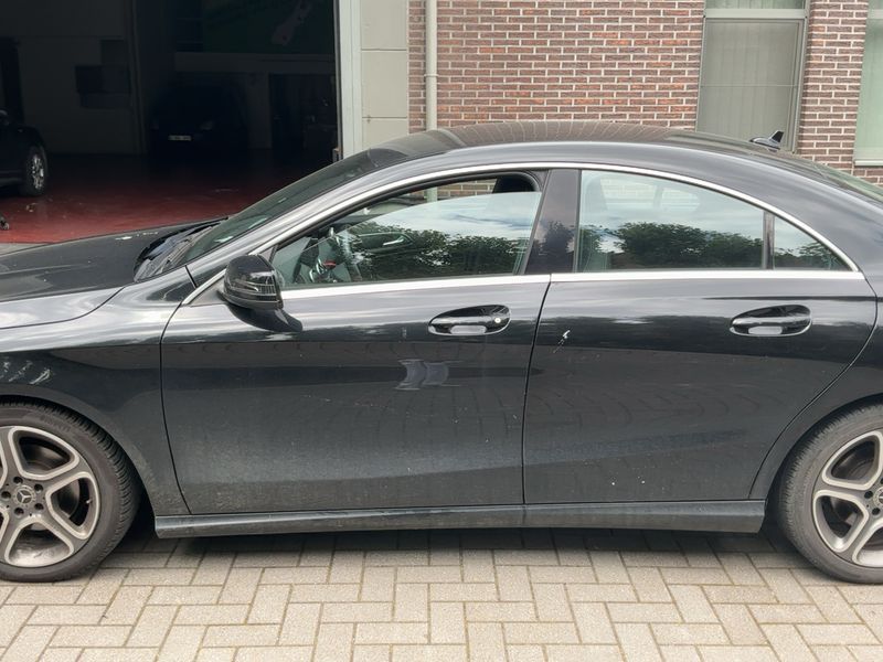 Mercedes-Benz CLA-Klasse CLA 180 d Urban 2018 – снимка 4