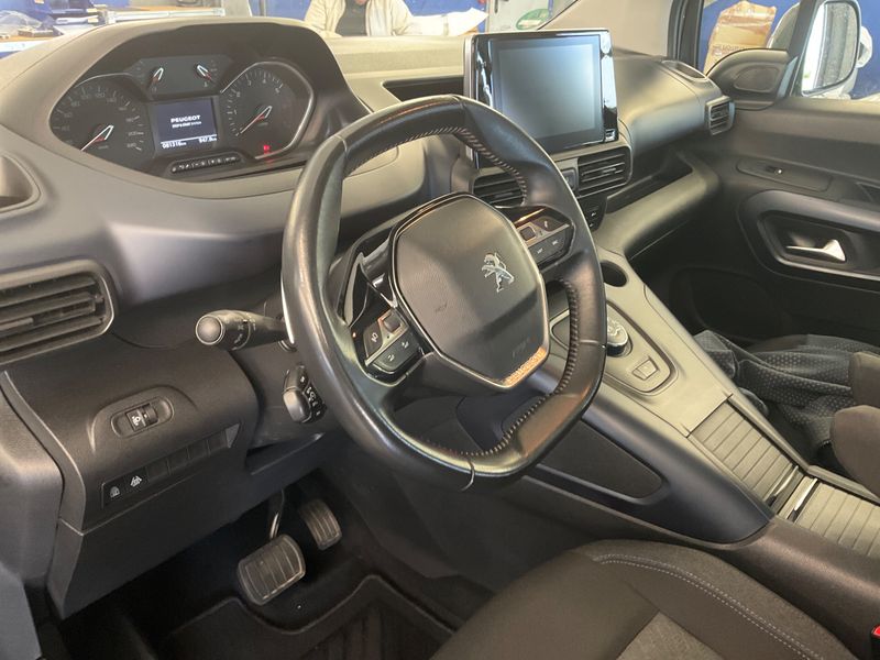 Peugeot Rifter 1.5 Blue-HDi Allure L1 2020 – снимка 28