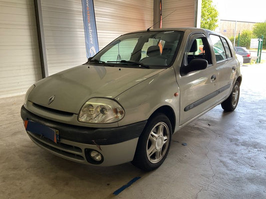 Renault Clio 1.4 RXE 1999 – снимка 1