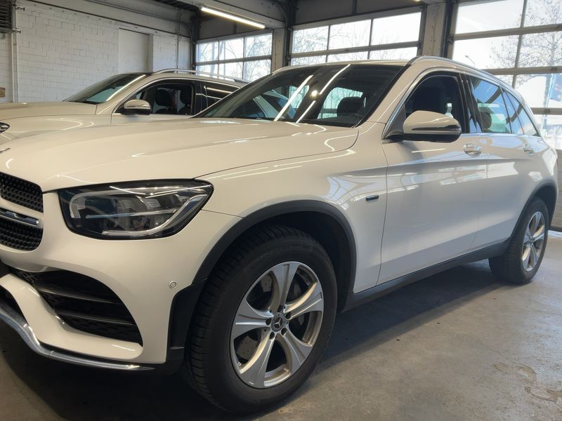 Mercedes-Benz GLC-Klasse GLC 300e 4Matic AMG Line 2020 – снимка 2