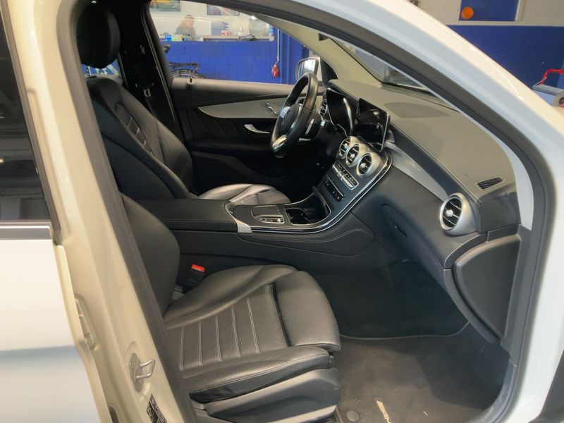Mercedes-Benz GLC-Klasse GLC 300e 4Matic AMG Line 2020 – снимка 17