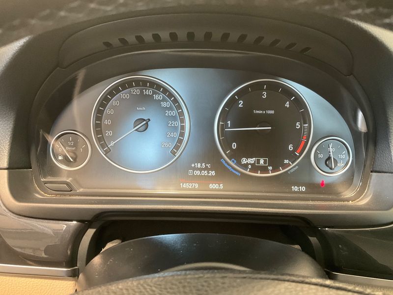 BMW 5er 520d xDrive 2015 – снимка 18