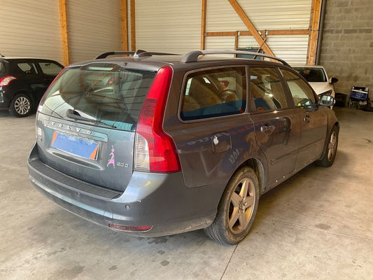 Volvo V50 2.0 D Momentum 2009 – снимка 2