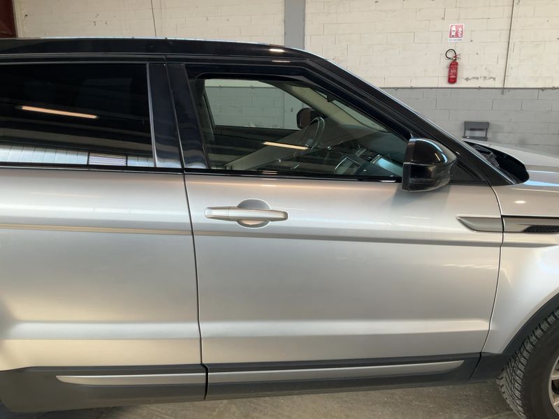 Land Rover Evoque 2.0 Td4 Pure 2017 – снимка 10
