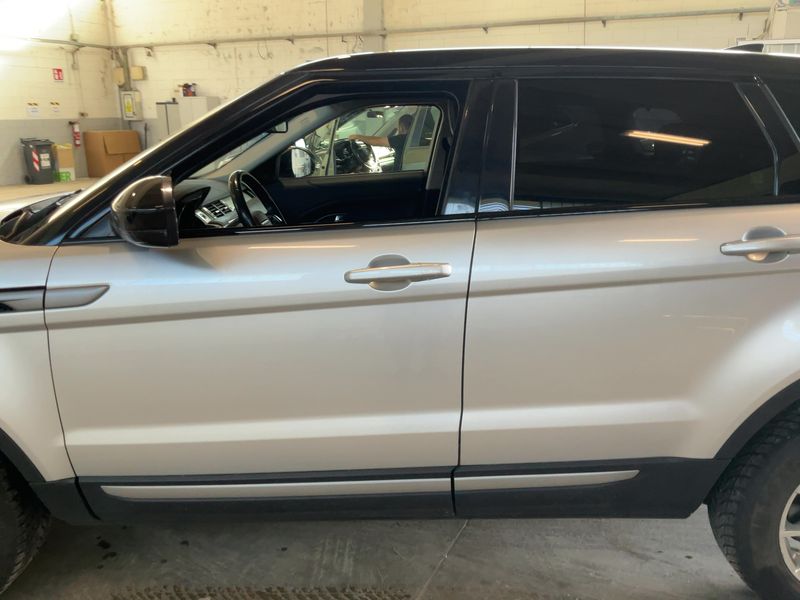 Land Rover Evoque 2.0 Td4 Pure 2017 – снимка 4
