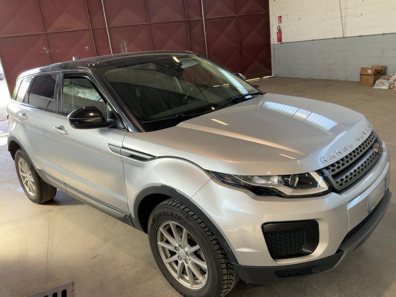 Land Rover Evoque 2.0 Td4 Pure 2017 – снимка 12