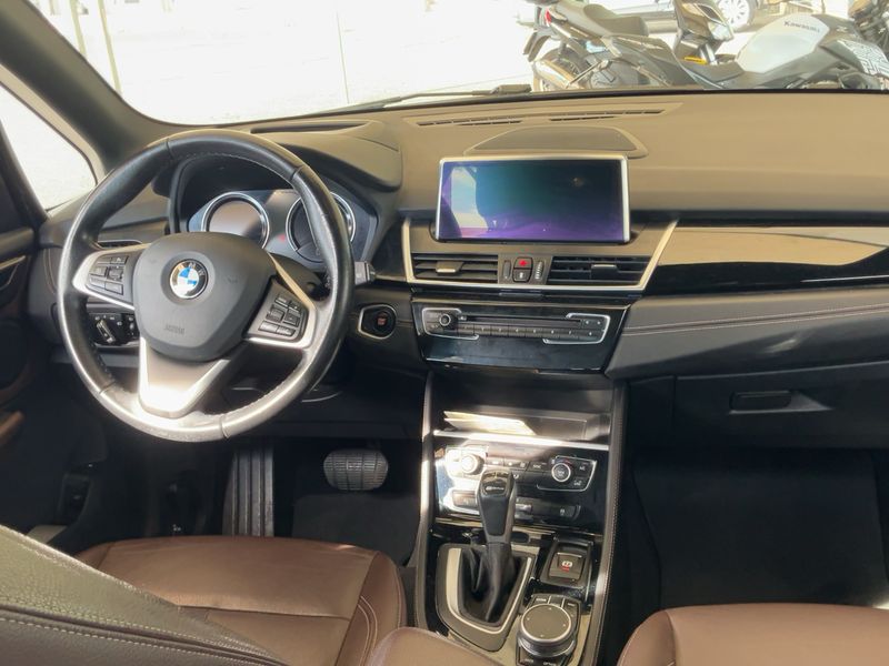 BMW 2er 225xe Active Tourer Luxury Line 2019 – снимка 17