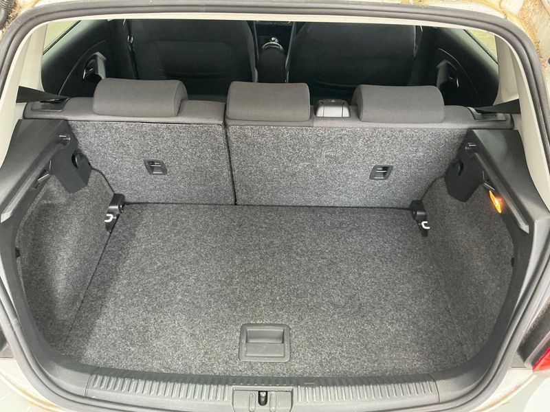Volkswagen Polo 1.0 Comfortline 2015 – снимка 24