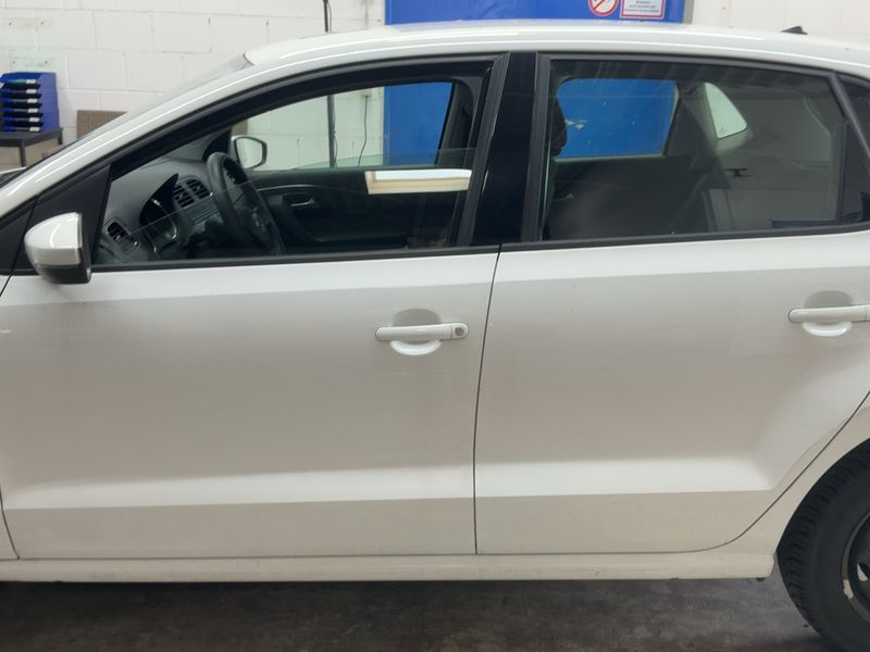 Volkswagen Polo 1.0 Comfortline 2015 – снимка 4