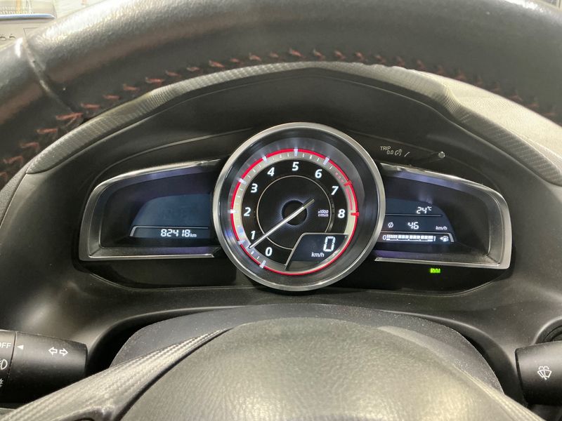 Mazda 3 2.0 Urban Limited 2016 – снимка 18