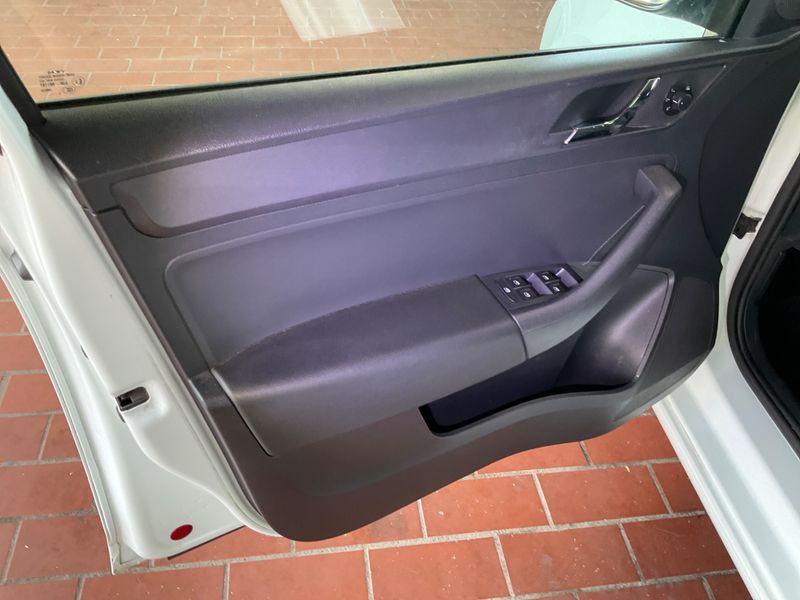 Skoda Rapid Spaceback 1.2 TSI Emotion Plus 2015 – снимка 42