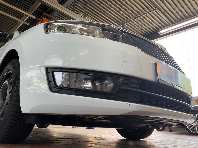 Skoda Rapid Spaceback 1.2 TSI Emotion Plus 2015 – снимка 53