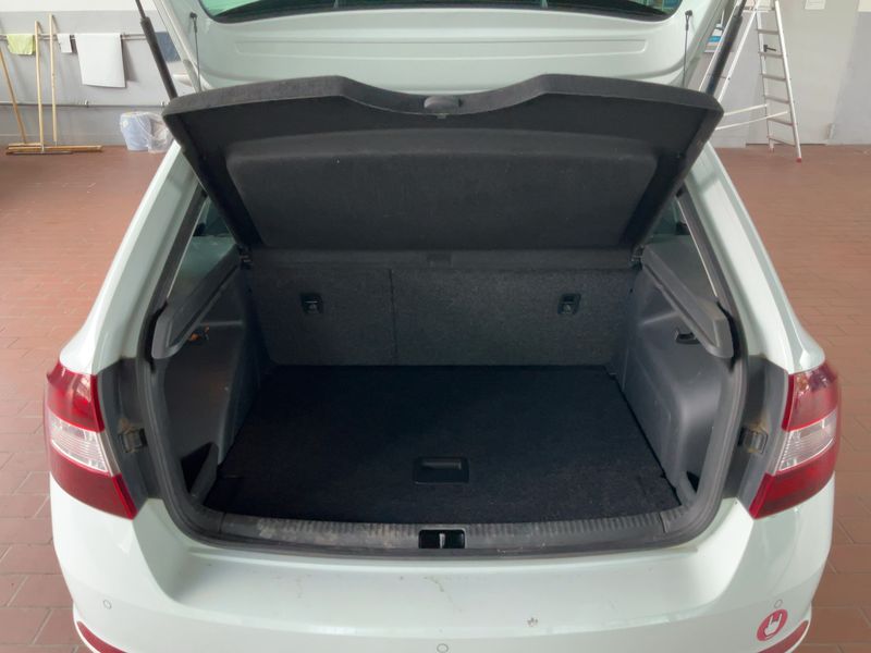 Skoda Rapid Spaceback 1.2 TSI Emotion Plus 2015 – снимка 16