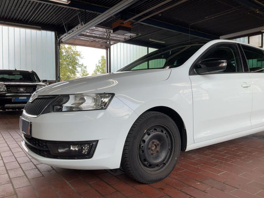 Skoda Rapid Spaceback 1.2 TSI Emotion Plus 2015 – снимка 2