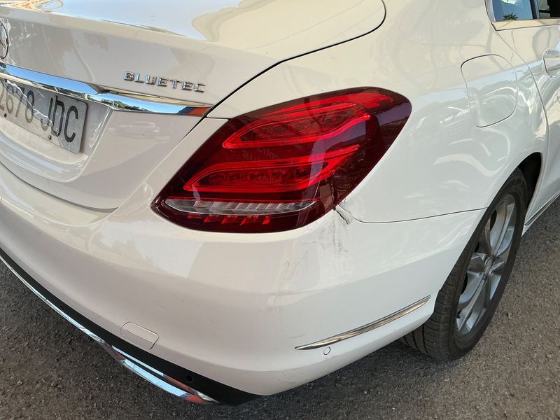 Mercedes-Benz C-Klasse C 220 d BlueTEC Avantgarde 2015 – снимка 36