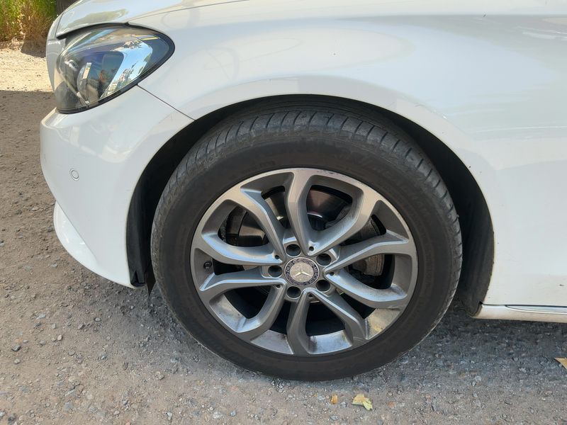 Mercedes-Benz C-Klasse C 220 d BlueTEC Avantgarde 2015 – снимка 17
