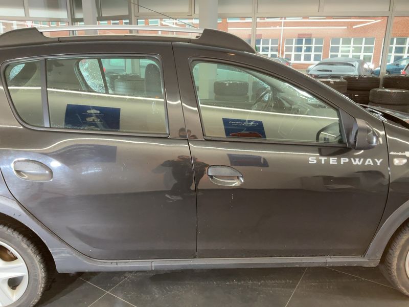 Dacia Sandero 1.5 dCi Stepway Prestige 2016 – снимка 10