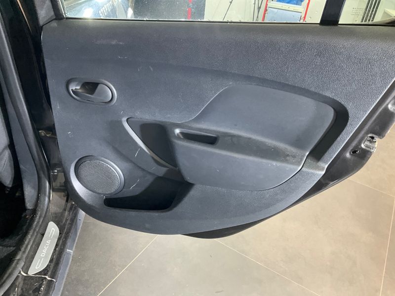 Dacia Sandero 1.5 dCi Stepway Prestige 2016 – снимка 28