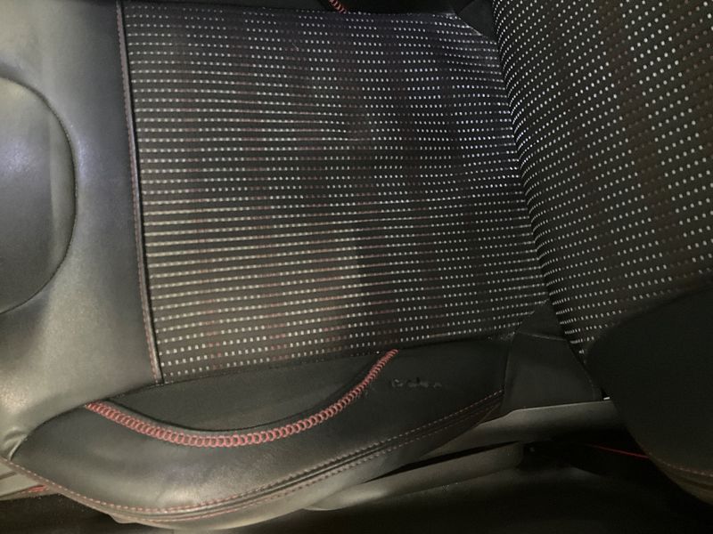 Peugeot 2008 1.2 e-THP GT Line 2017 – снимка 26