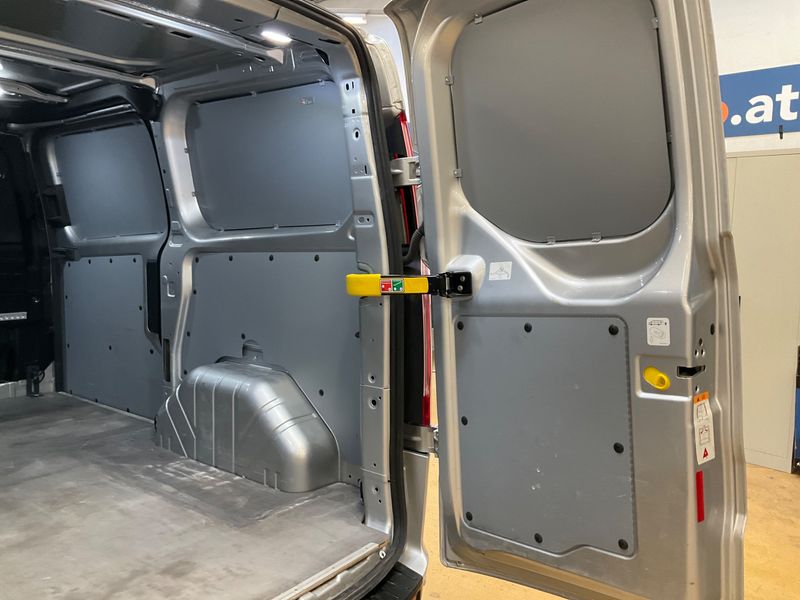 Ford Transit Custom 2.0 TDCi 300 L1 Trend 2023 – снимка 28