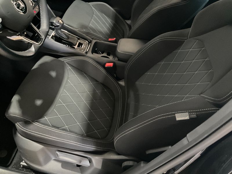 Skoda Karoq 1.5 TSI ACT SportLine 2024 – снимка 21