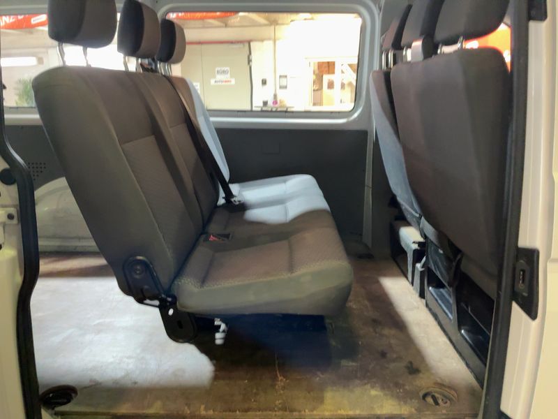 Volkswagen T5 Kombi 2.0 TDI 2012 – снимка 19