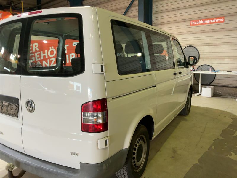 Volkswagen T5 Kombi 2.0 TDI 2012 – снимка 8