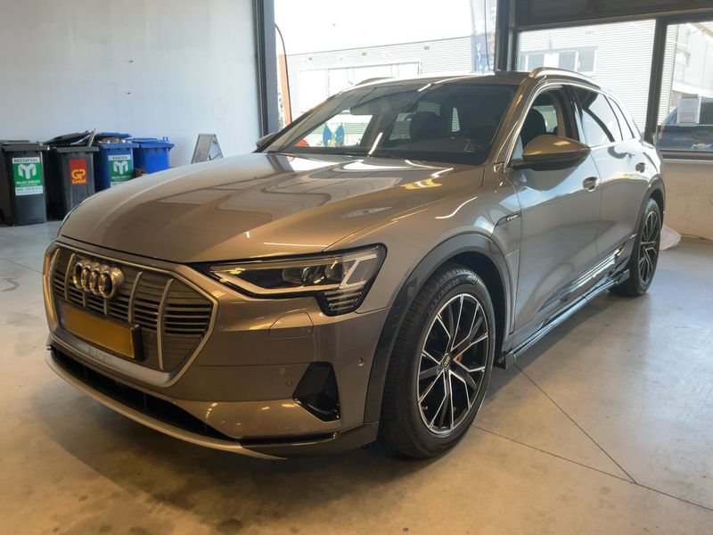 Audi e-tron 55 quattro Advanced 2019 – снимка 1