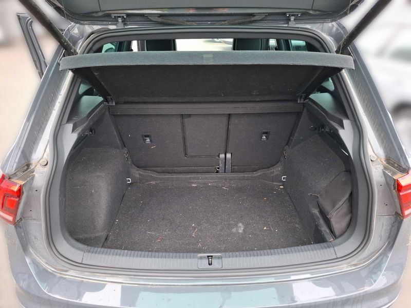 Volkswagen Tiguan 2.0 TDI R-Line 2022 – снимка 9