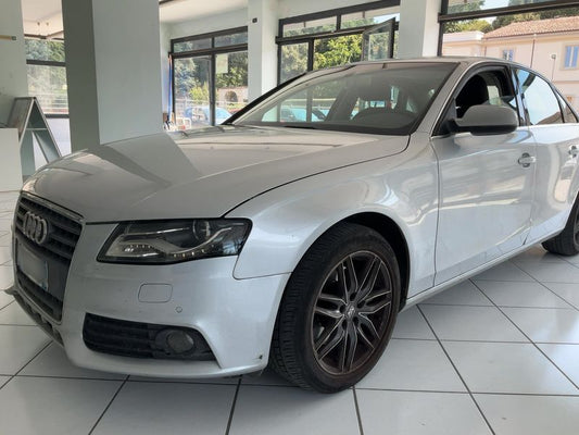 Audi A4 2.0 TDI 2011 – снимка 2