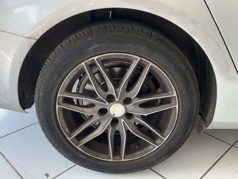 Audi A4 2.0 TDI 2011 – снимка 9