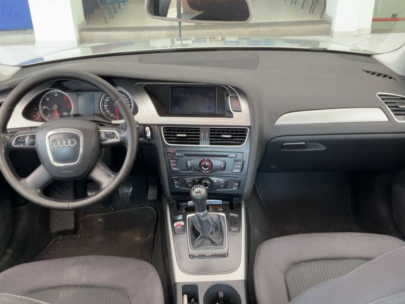 Audi A4 2.0 TDI 2011 – снимка 12