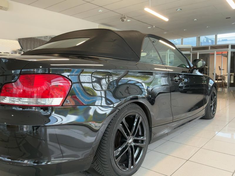 BMW 1er 118i 2011 – снимка 8
