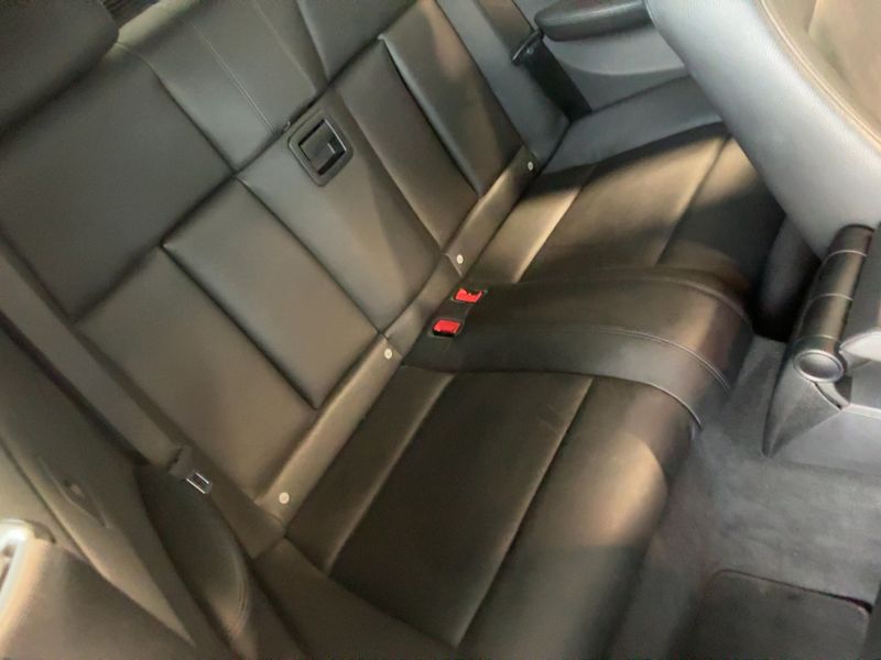 BMW 1er 118i 2011 – снимка 19