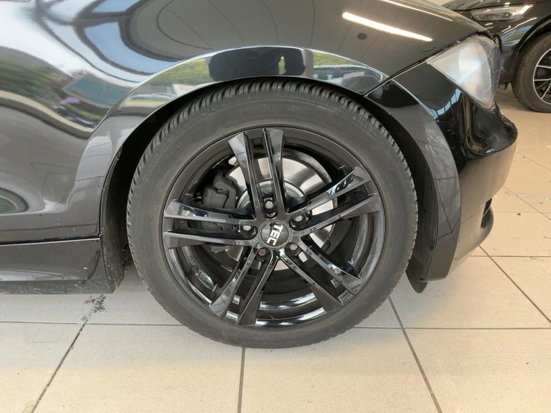 BMW 1er 118i 2011 – снимка 11