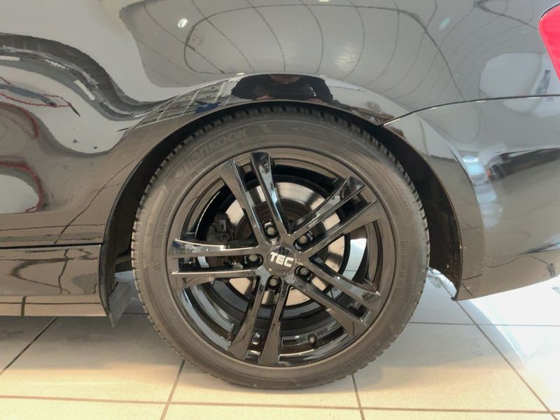 BMW 1er 118i 2011 – снимка 5