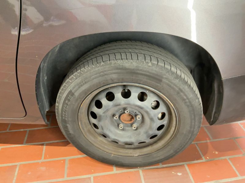 Citroen Berlingo 1.5 Blue-HDi Shine M 2021 – снимка 5