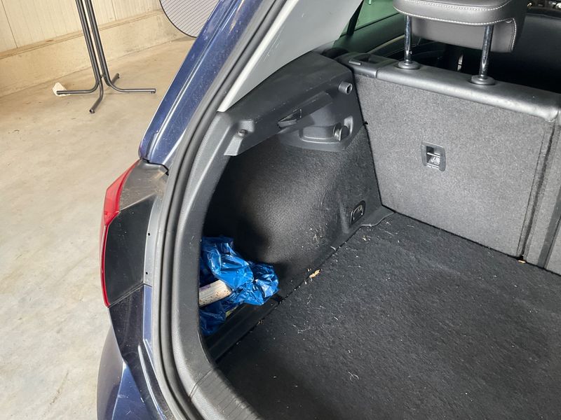 Volkswagen Golf VII 1.6 TDI Comfortline BlueMotion Tech 2016 – снимка на щета 34
