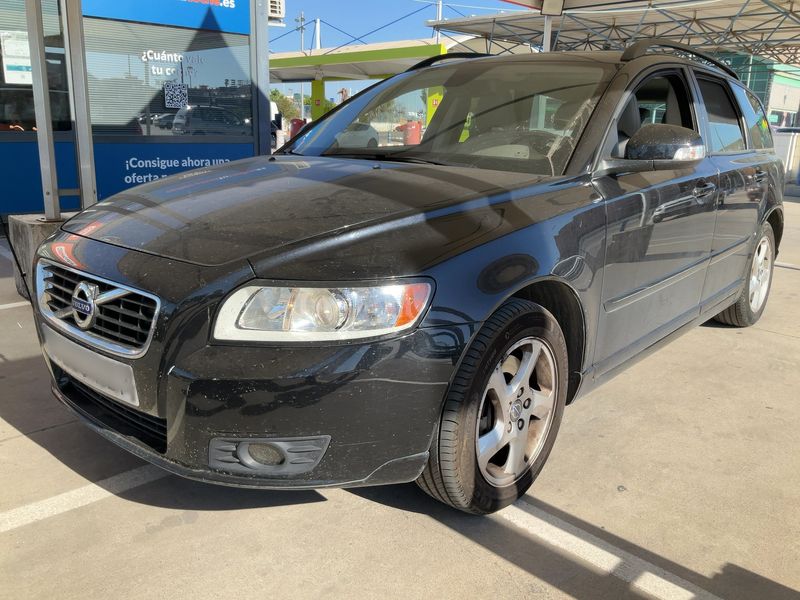 Volvo V50 2.0 D4 Momentum 2011 – снимка 2