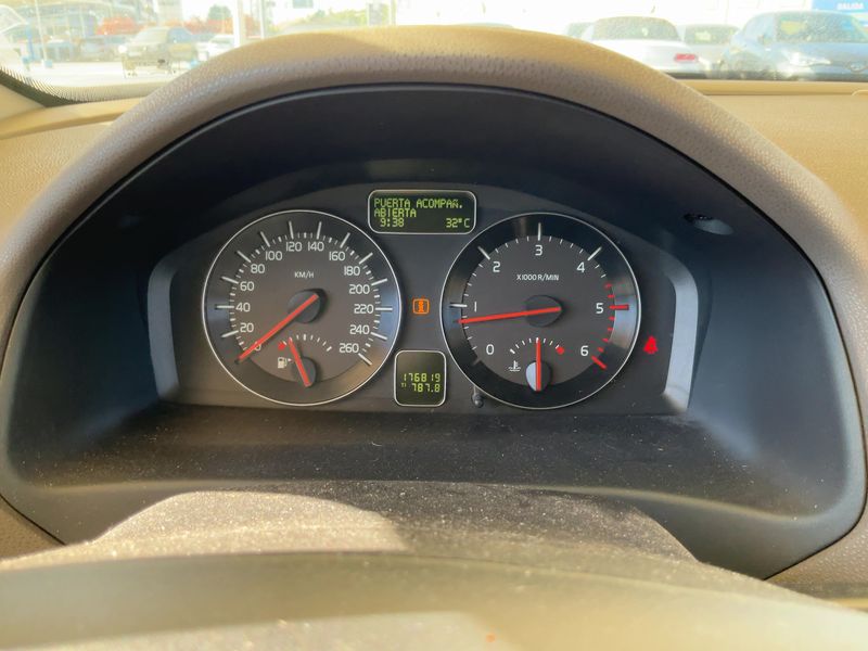 Volvo V50 2.0 D4 Momentum 2011 – снимка 18