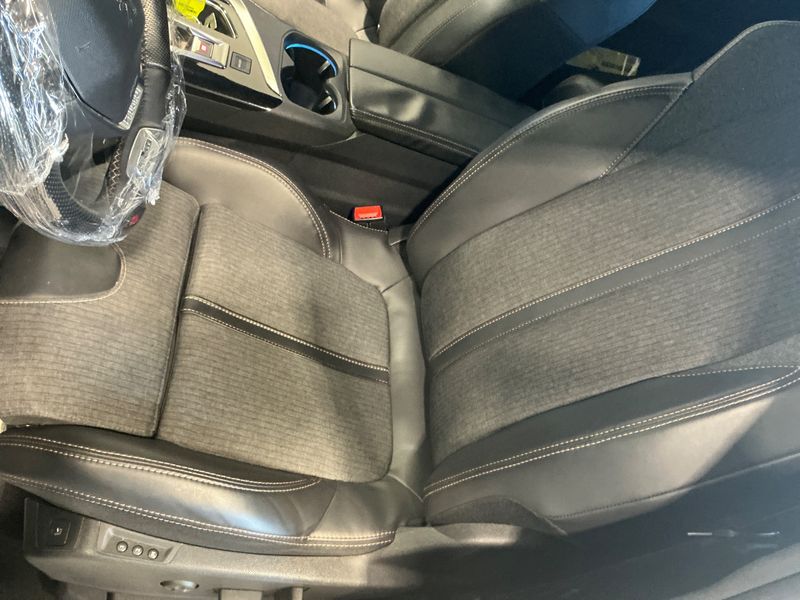 Peugeot 3008 1.6 Blue-HDi GT Line 2016 – снимка 33