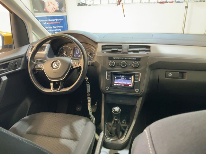 Volkswagen Caddy 1.4 TSI Trendline BlueMotion Tech 2018 – снимка 17