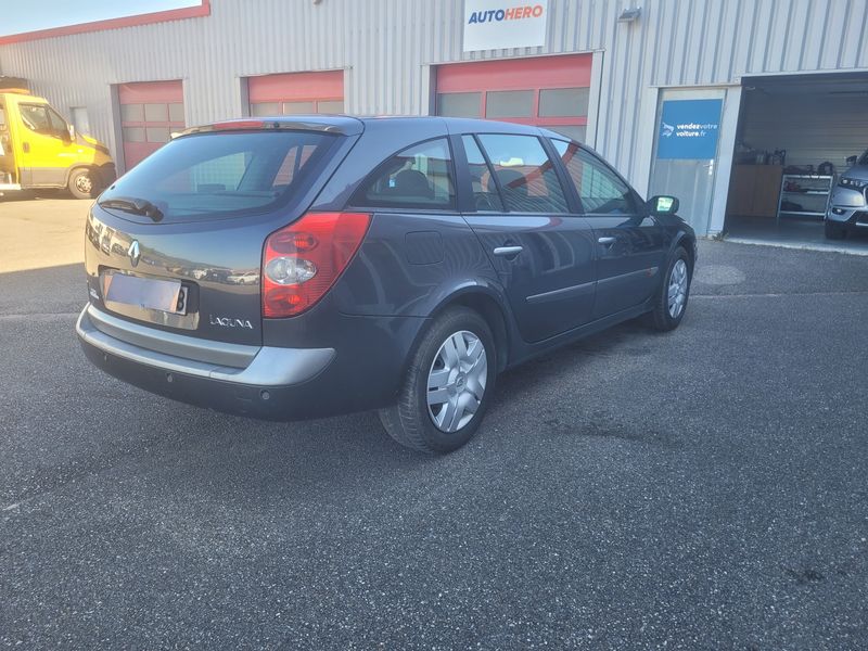 Renault Laguna 1.9 dCi Etoile 2004 – снимка 2