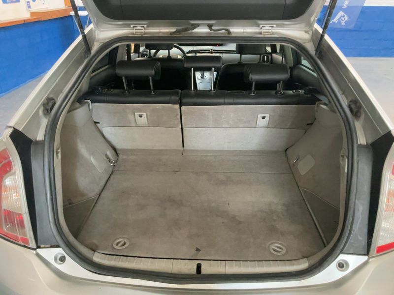 Toyota Prius 1.8 Executive 2014 – снимка 15