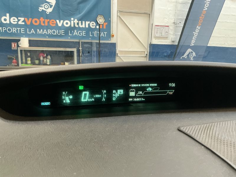 Toyota Prius 1.8 Executive 2014 – снимка 18